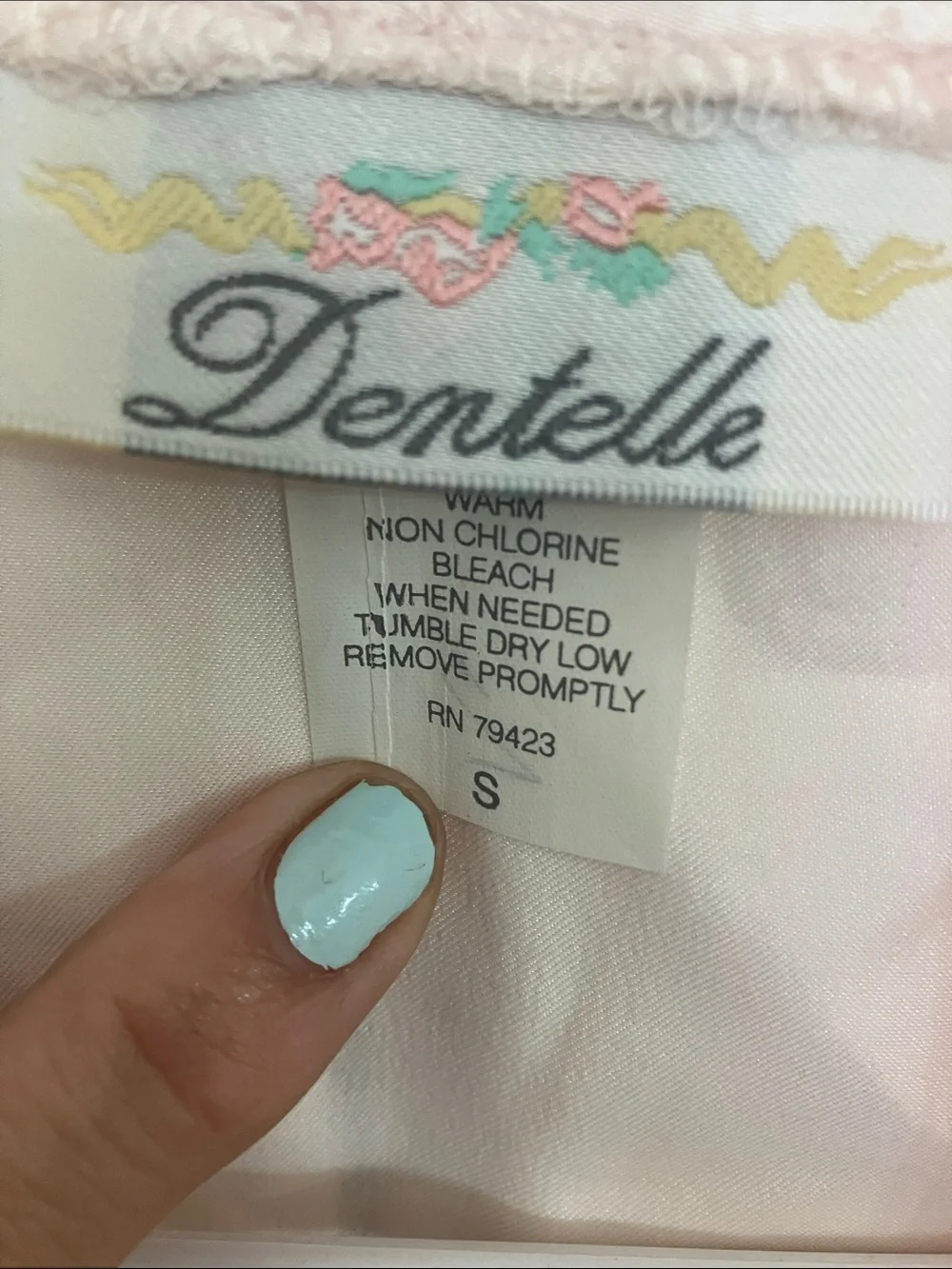 Vintage DENTELLE Chemise + Matching Robe Set Size: Small